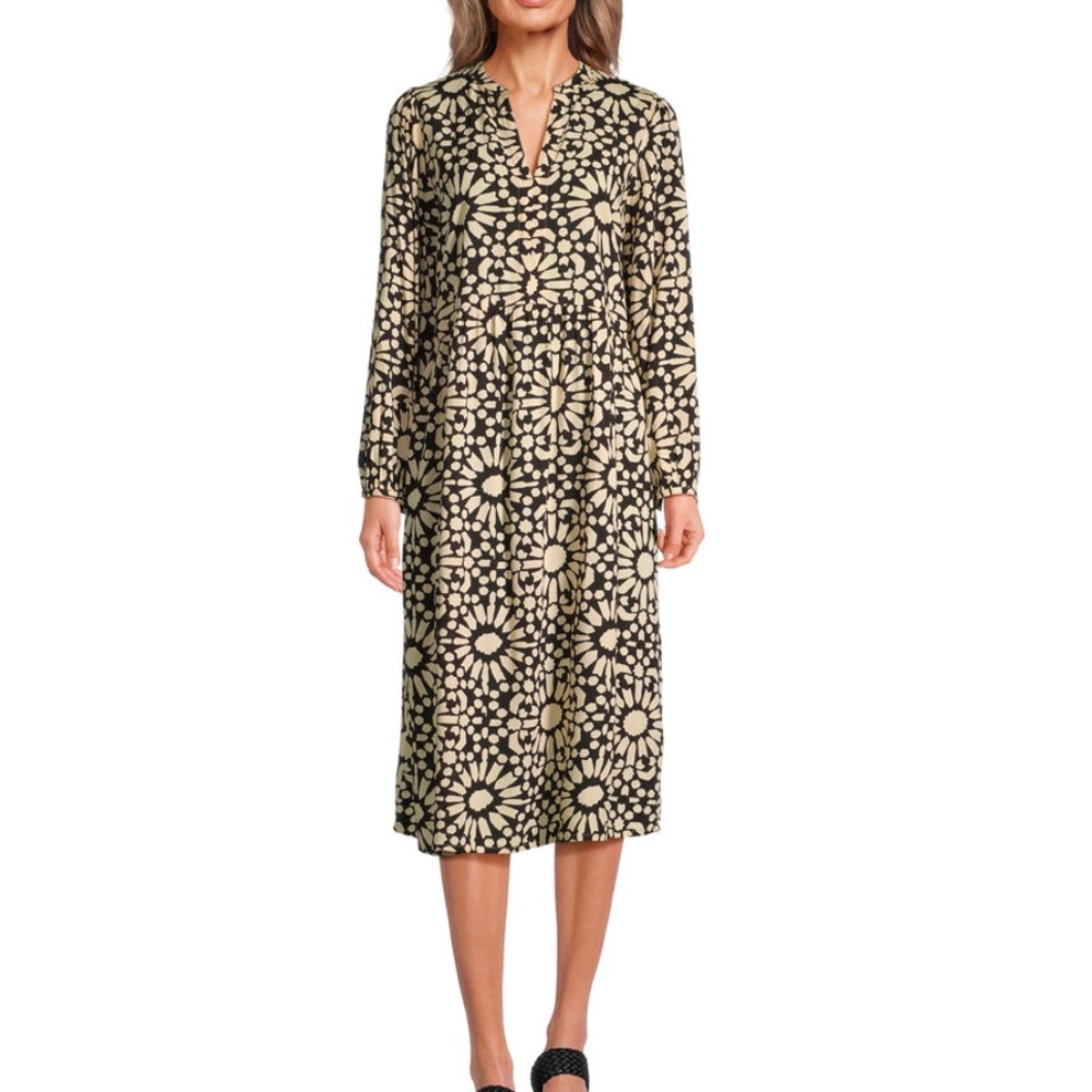 World Market La Paz Black and Ivory Floral Medallion Dress with Pockets🍎🍄